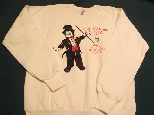 Meghan Markle's Preferred T-Shirt: An Essential Wardrobe Piece I Didn't Know I Was Missing Revealed