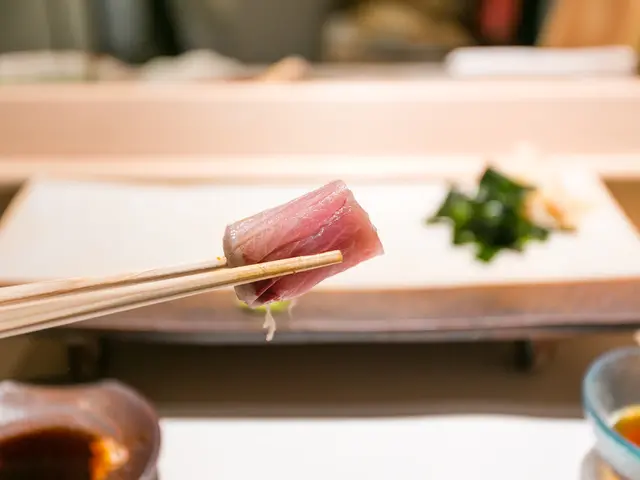 In 2024, the importance of owning titanium chopsticks is underscored.