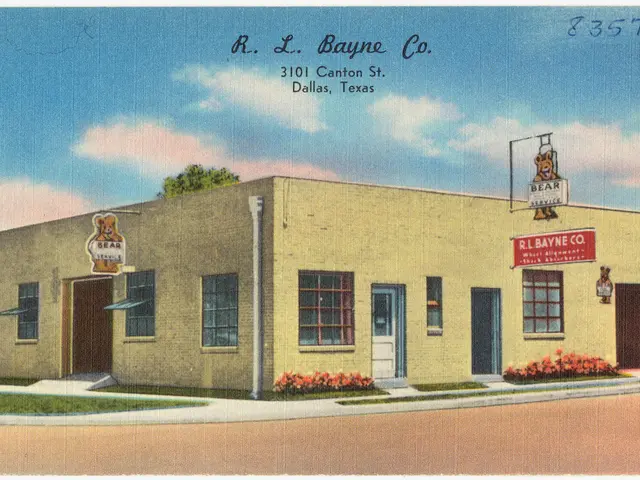 Bold and Vibrant Exterior Home Designs: During Your Quest for Striking Curb Appeal, Consider 24...