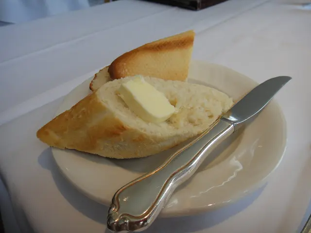 Easy Homemade Whole Grain Loaf Without Kneading Required