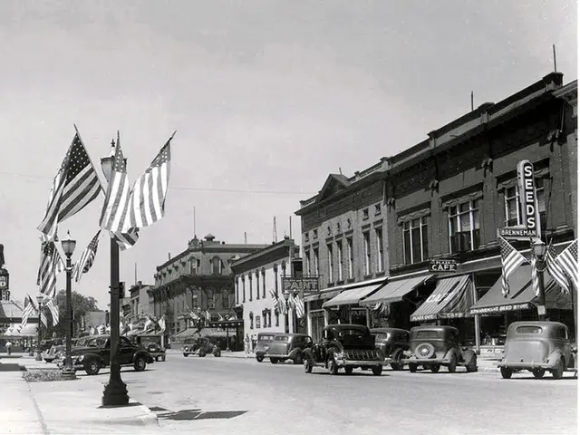 Over a dozen high-quality, cost-free images of Saturn during an eclipse, up for grabs.