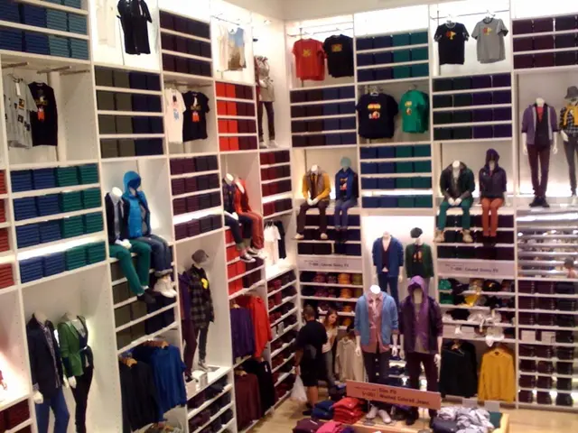 Outfits Manufacturing Outsourcing - Lessen Expenses, Amplify Manufacturing Output