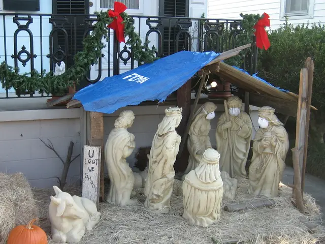 Fashioned Pottery Barn item back on shelves for Halloween-themed purchasing, and I'm dashing to...