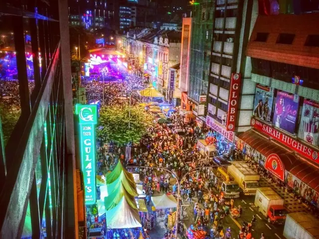 "30th Ruhrport Festival Illuminated with Fireworks: Duisburg Embraces Global Connections"