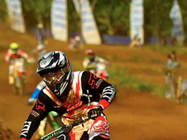 Cafe Racer Spotlight: Key Insights on the Triumph Thruston 400