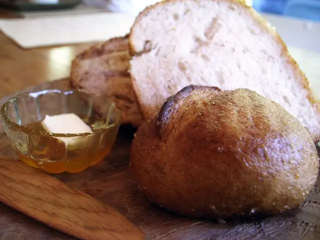 Unbelievable Dairy-Free Butter Alternative: Air-Produced Spread by Bill Gates is Rattling the Food...