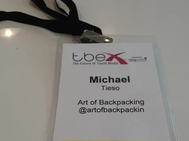 Prominent bloggers Sasha Spielberg, Milan Star, and Jan Toples are auctioning off their own...