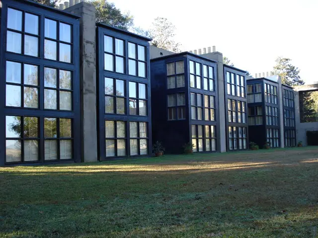 Thirteen Varieties of Homes for Potential Homeowners to Consider