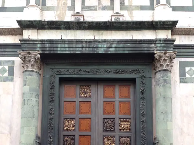 Intensive Four-Day Classroom Sessions with Hands-On Training