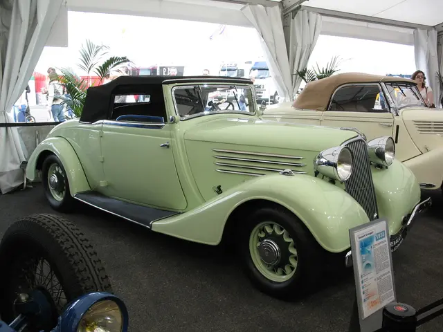 Gathering at Kiekeberg Unearths Rare Treasures: Rarities Stir Excitement Among Elderly Participants