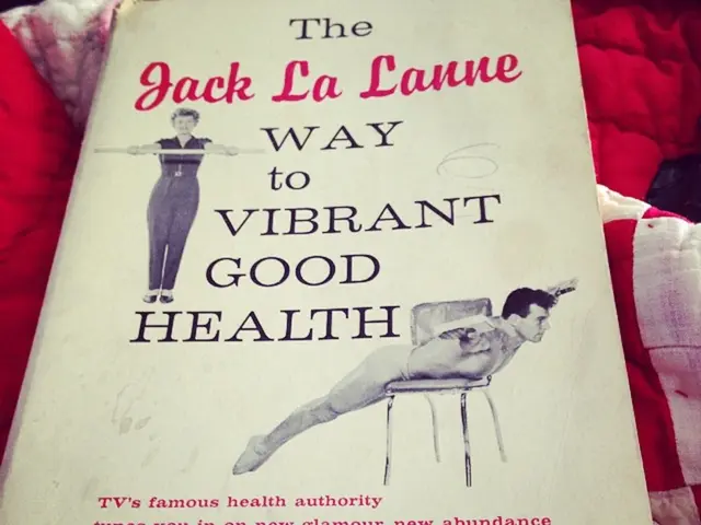 Simplify the Complexity of Folding a Fitted Sheet with these Handy Tricks