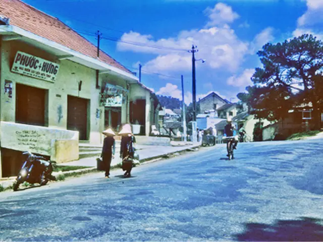 These are the buildings with the doors and name board attached to it. I can see the current poles...